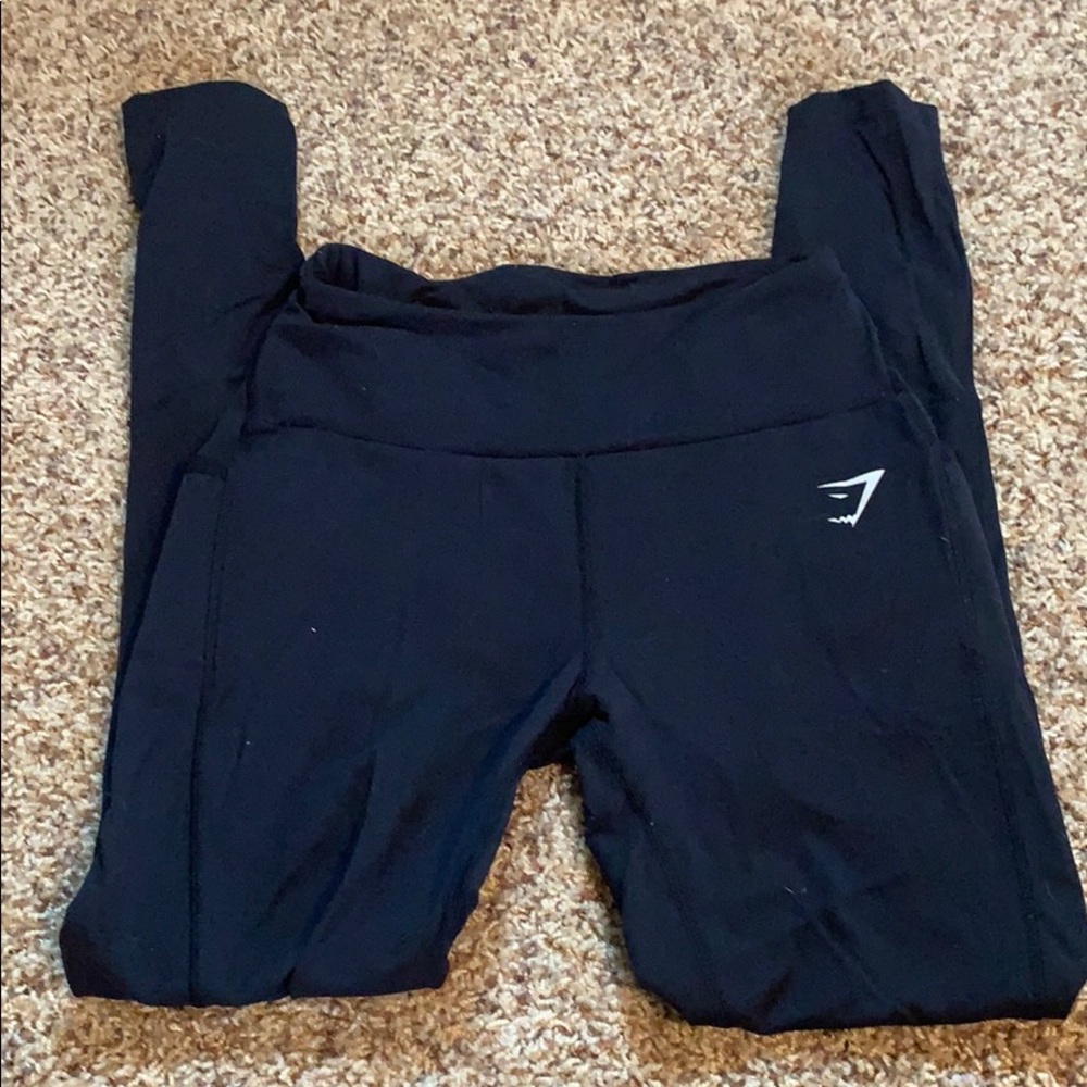 Black Gymshark leggings